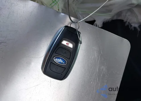 2025 Subaru Legacy Premium z USA, uszkodzony, nr VIN 4S3BWAD62S3025186